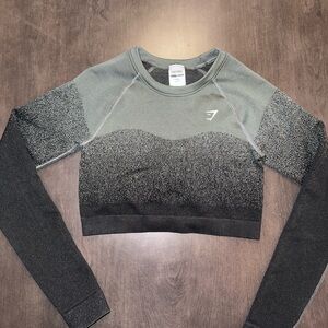 Gymshark black croptop. Size Small